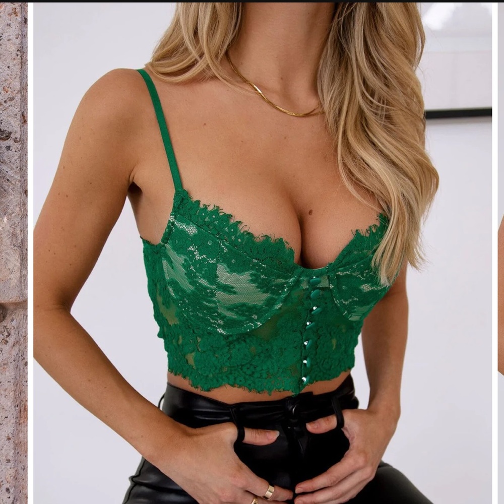 Daisy green lace bustier NWT